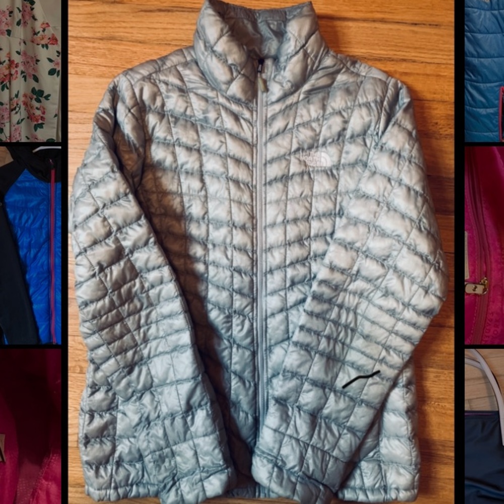 Light silver north face puffer jacket